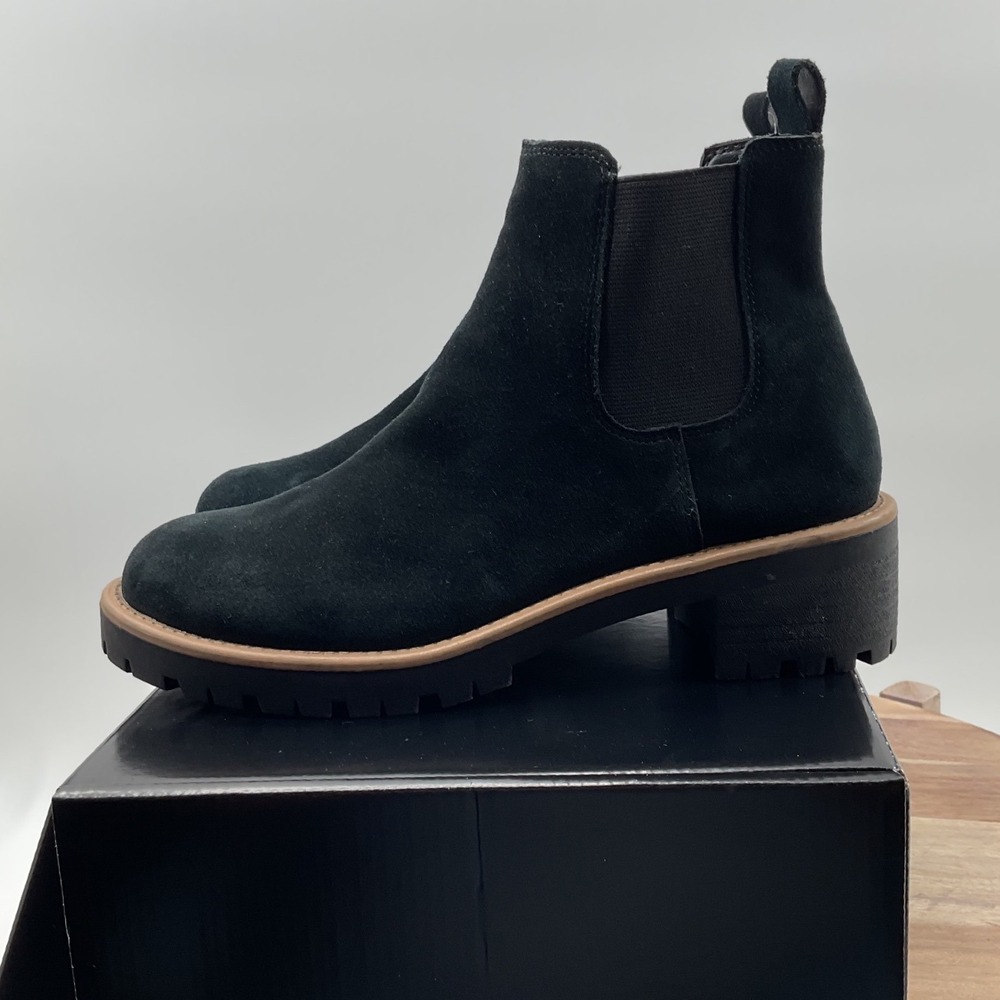Blondo Black Suede Waterproof Chelsea Boots Lug Sole Block Heel MATI01SD Size 8